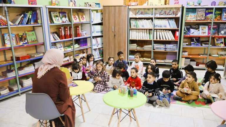 صورة من المعرض