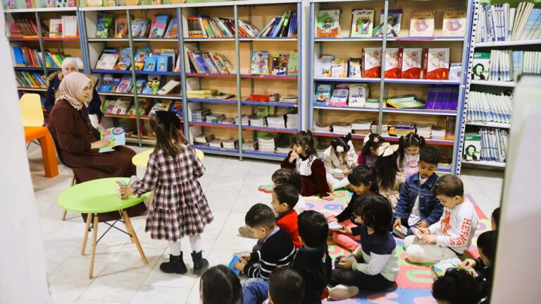 صورة من المعرض